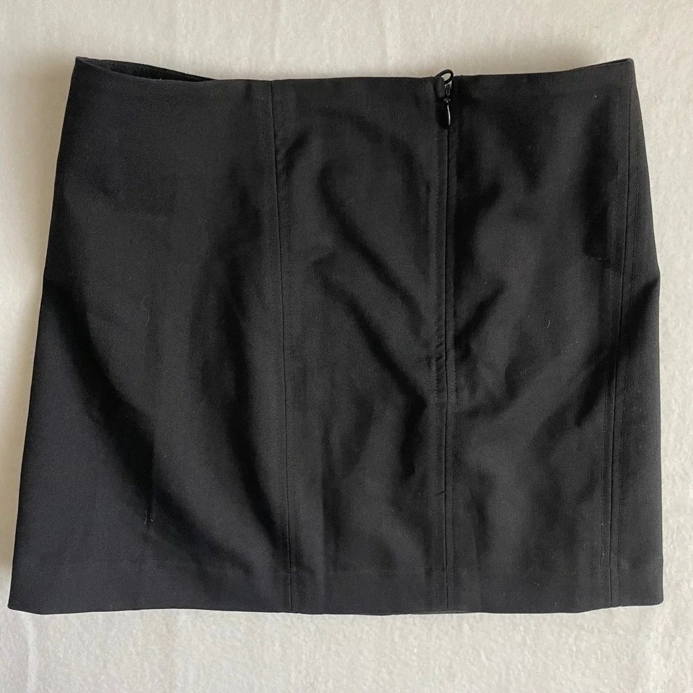 Monki skirt good